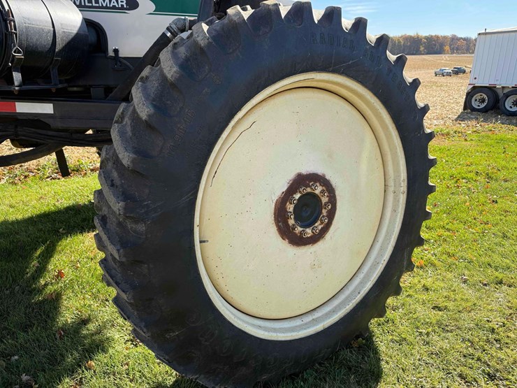 willmar-8400-sprayer-image-8