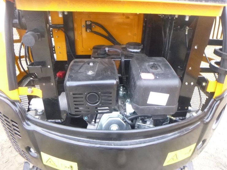 2025-vicsec-vc15p-hydraulic-excavator-image-24