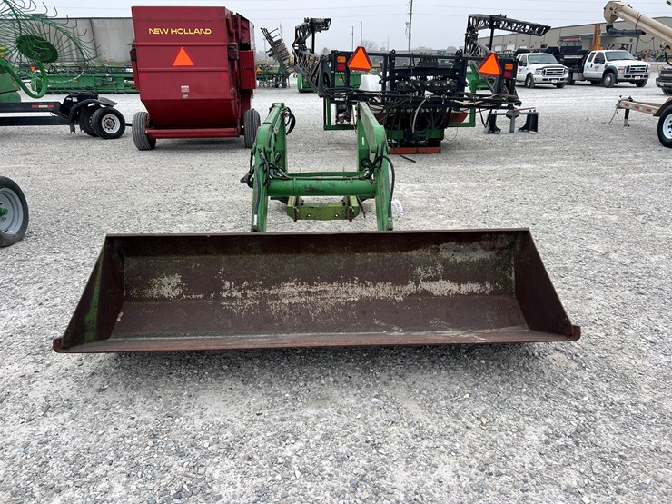 john-deere-158-image-2