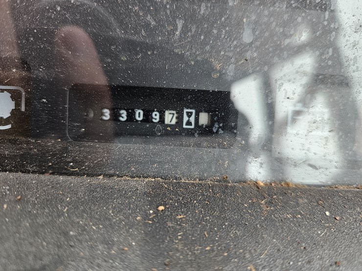 1996-john-deere-5200-image-10