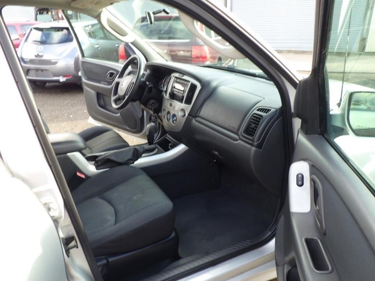 2005-mazda-tribute-image-6