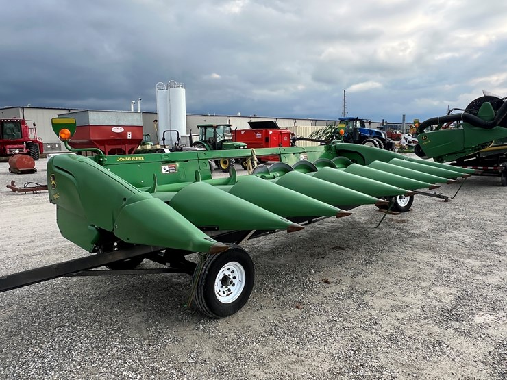 2019-john-deere-708c-image-15