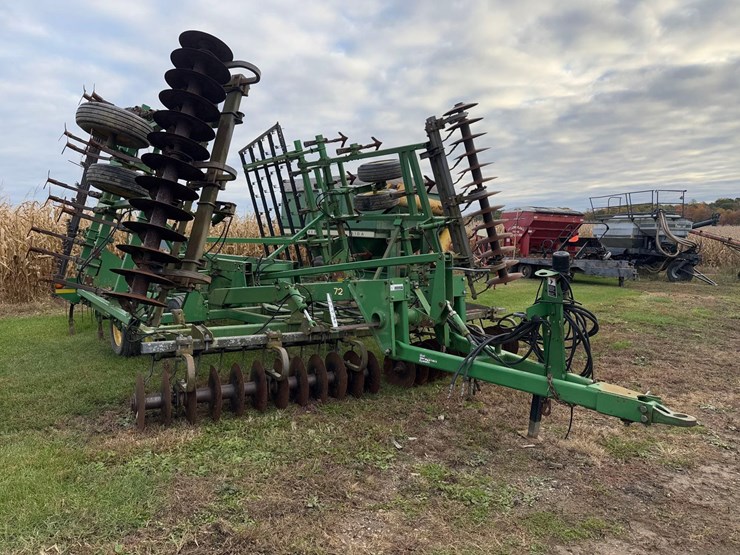 john-deere-726-image-2