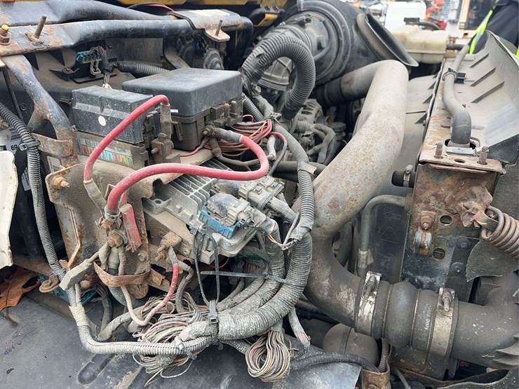 2005-gmc-topkick-c5500-image-18