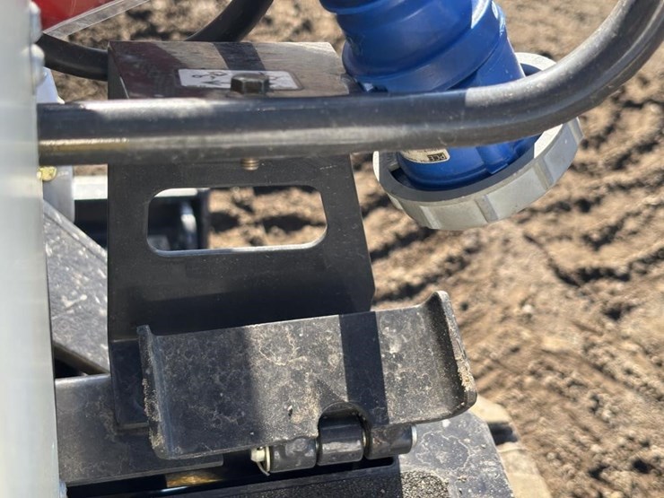 2022-bobcat-e10e-hydraulic-excavator-image-41