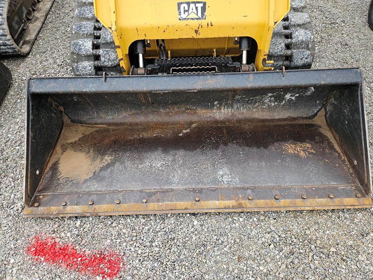 2015-caterpillar-289d-image-3