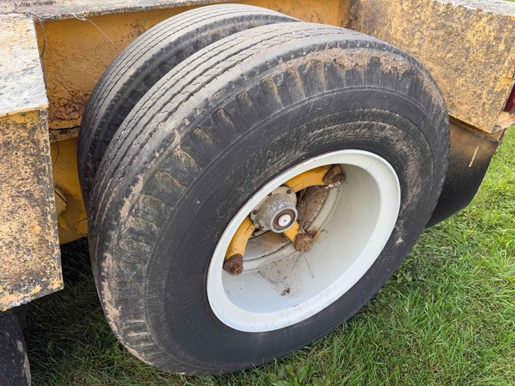 tri-axle-detach-trailer-image-22