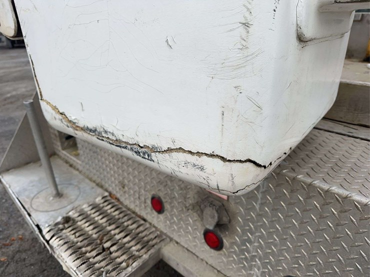 2003-ford-f550-image-15