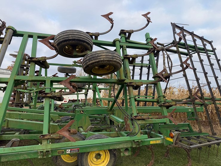 john-deere-726-image-9