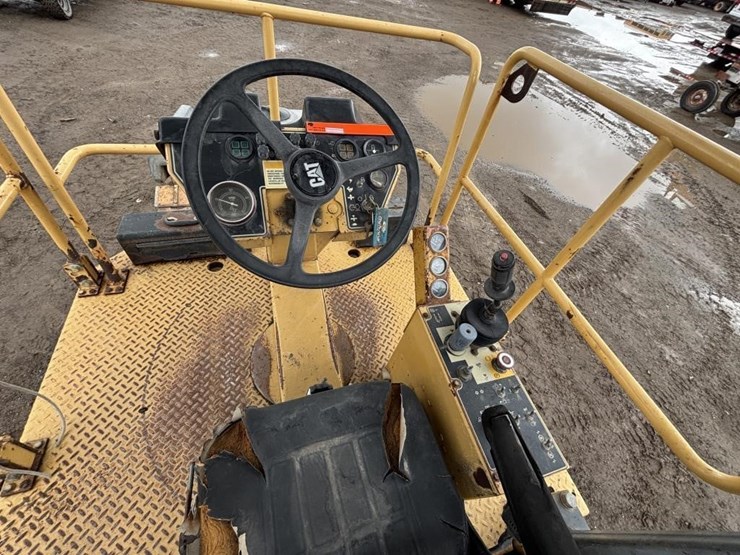 caterpillar-cb-434c-image-23