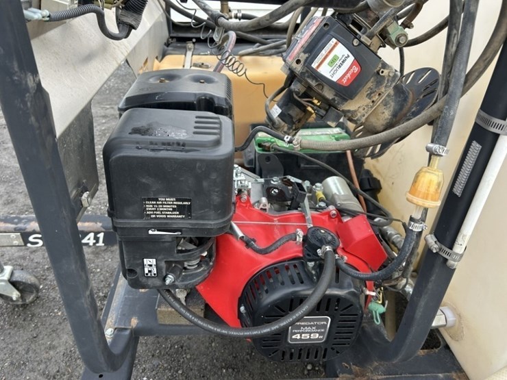 hydrotek-ss30005vs-towable-pressure-washer-image-10