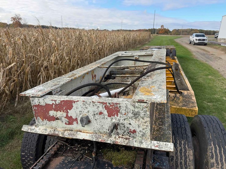 tri-axle-detach-trailer-image-15