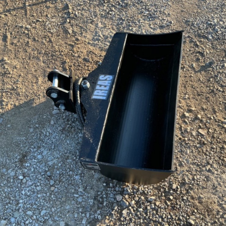 HYDRAULIC TILTING BUCKET FOR MINI EXCAVATOR