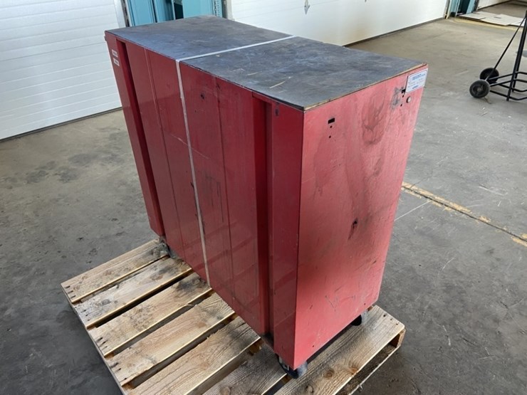 napa-tool-cabinet-image-5