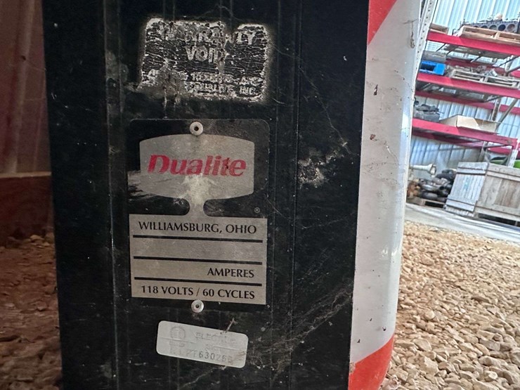 agco-lighted-double-sided-bubble-sign-image-6