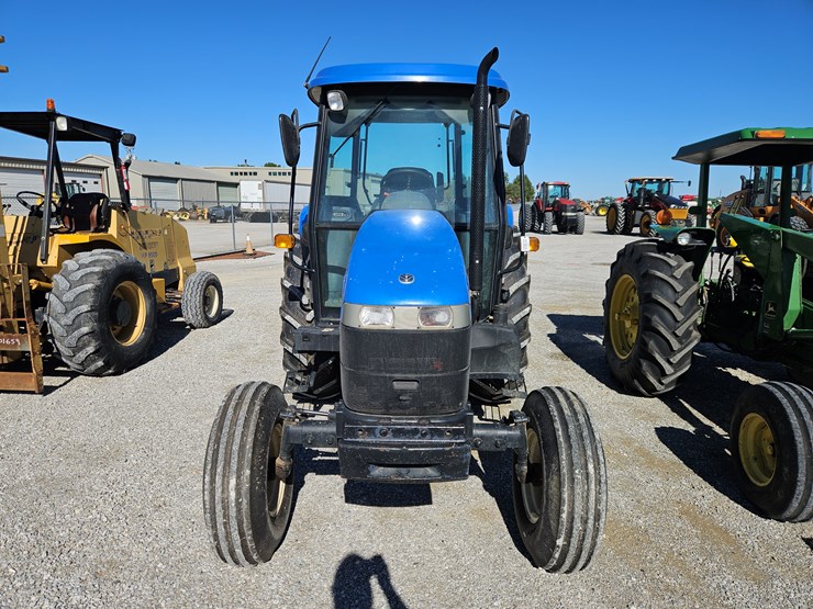 #203831-•-new-holland-td95-tractor-image-2