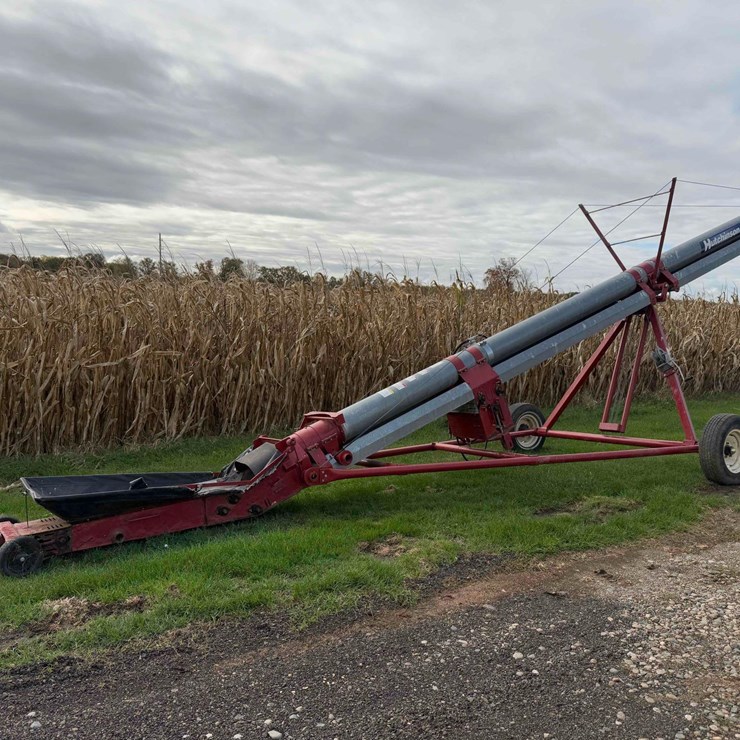 30’x10’ Hutchinson tube conveyor