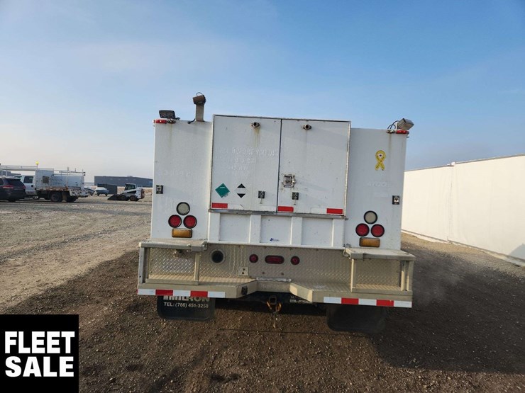 2006-ford-f550-image-20