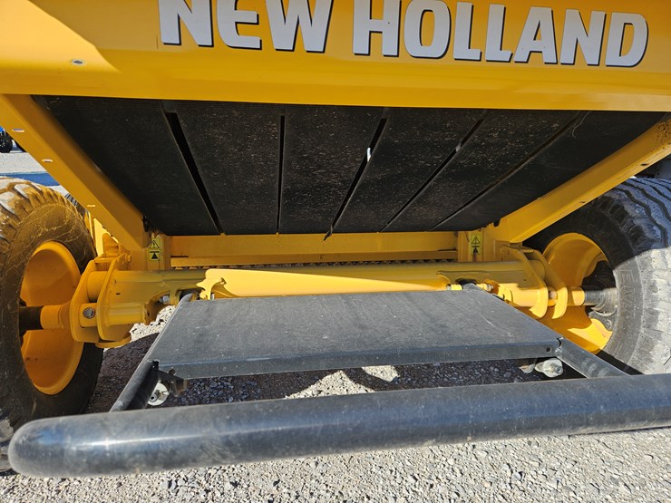 2022-new-holland-450-image-10