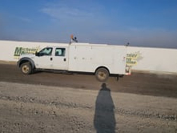 2006-ford-f550-image-5