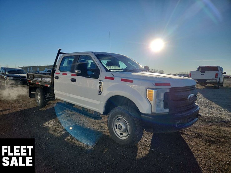2017-ford-f350-image-8
