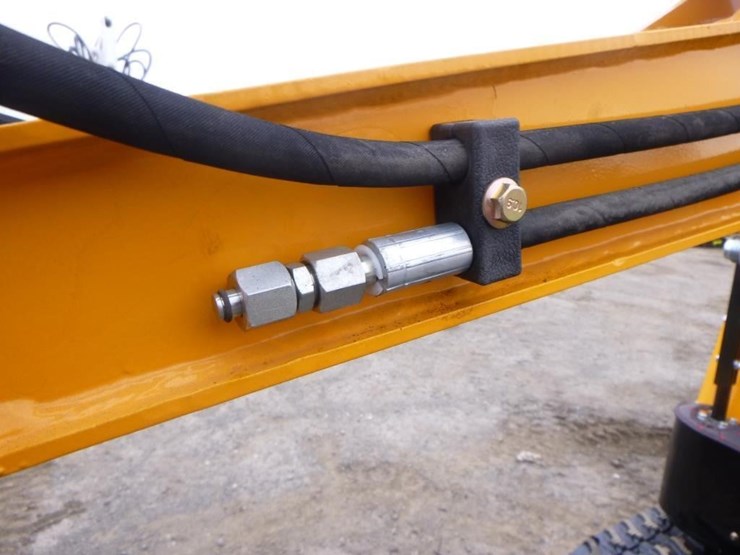 2025-vicsec-vc15-y-hydraulic-excavator-image-14