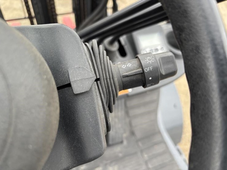 2018-toyota-8fgu25-image-21