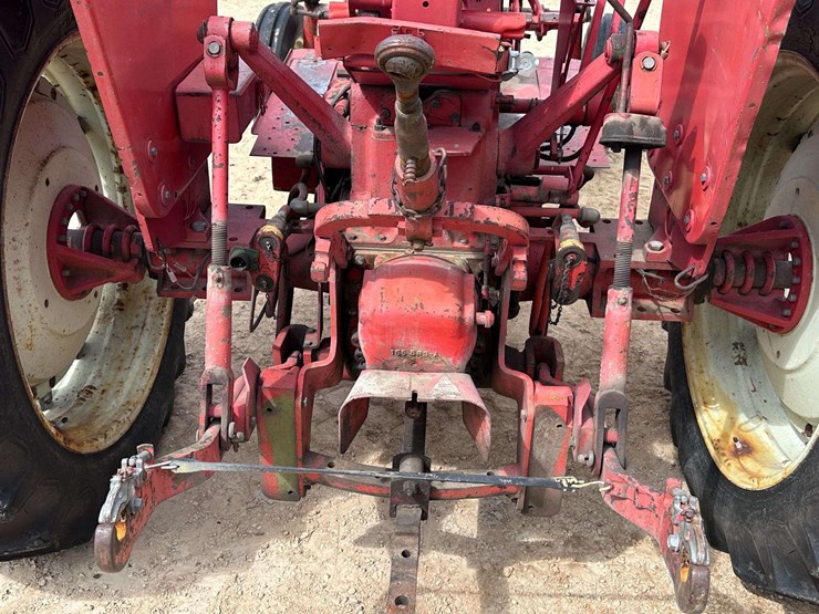 cockshutt-1555-image-21