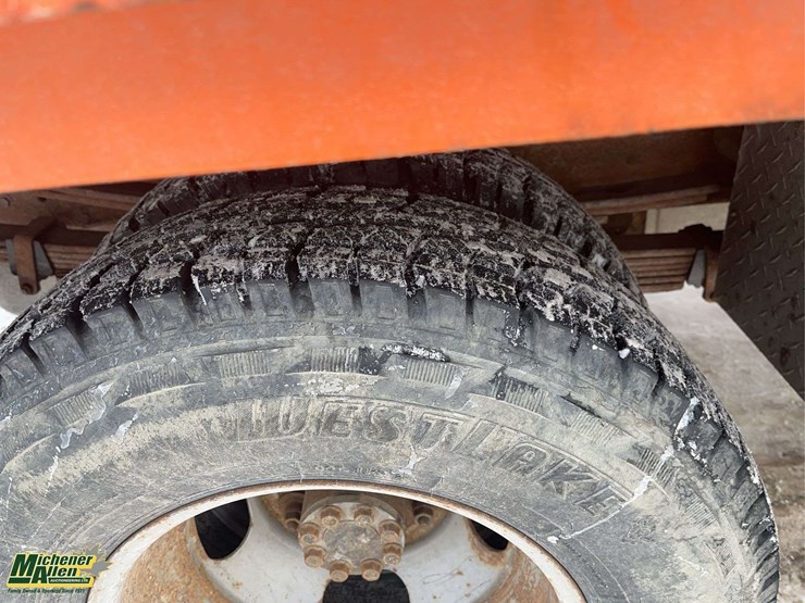 2005-gmc-sierra-3500-image-10