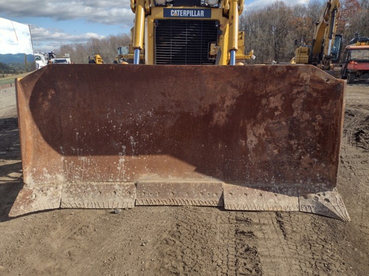 2004-caterpillar-d6r-xl-image-17