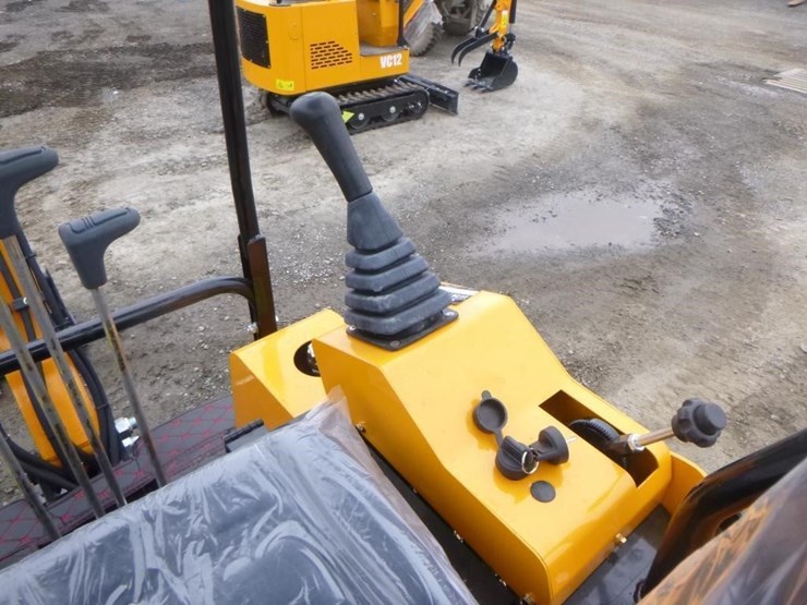 2025-vicsec-vc15-hydraulic-excavator-image-22