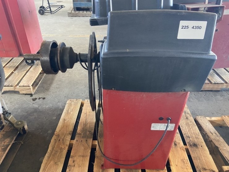 2014-coats-775-wheel-balancer-image-6