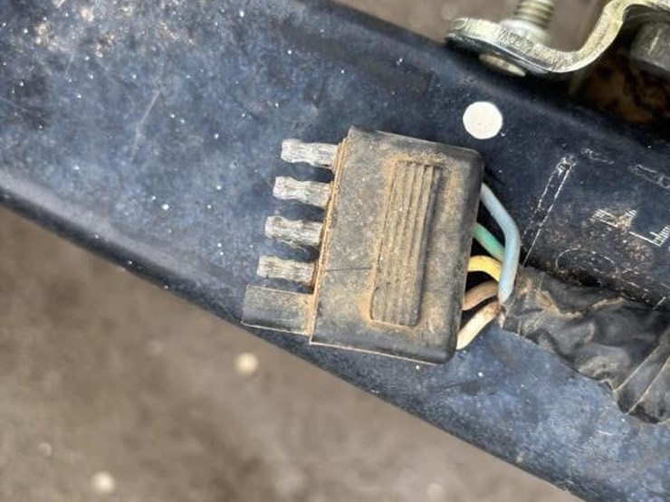 2000-unknown-trailer-image-31