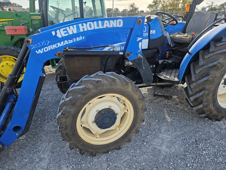 2011-new-holland-workmaster-55-image-6