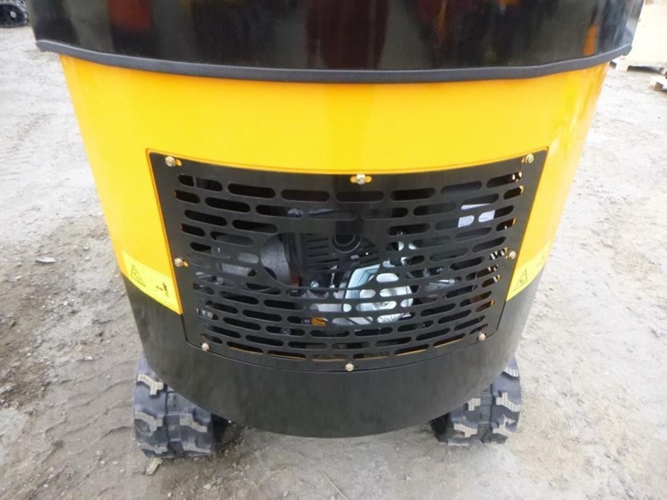 2025-vicsec-vc13c-hydraulic-excavator-image-17