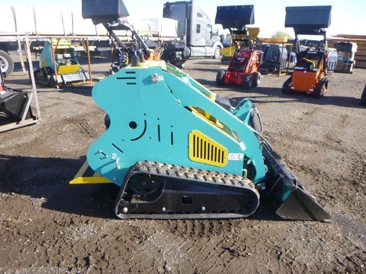 2024-mach-pro-mp-s300-skid-steer-track-loader-image-7