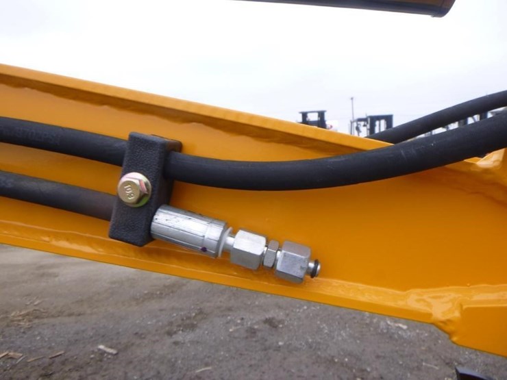 2025-vicsec-vc15-y-hydraulic-excavator-image-13