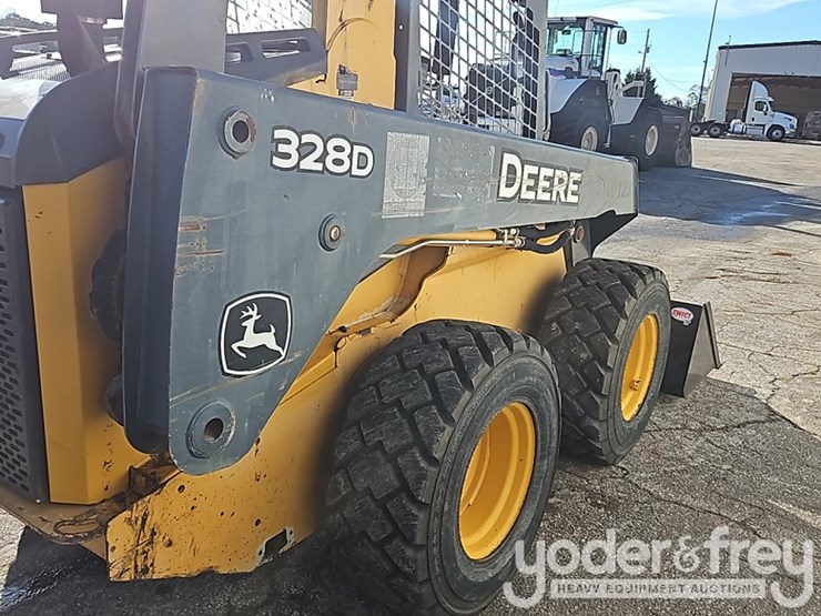 2012-deere-328d-image-19