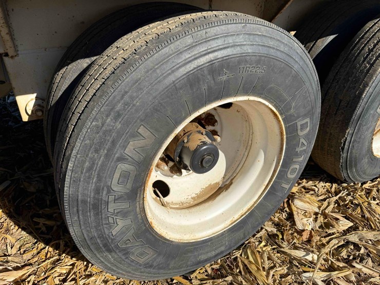 agri-trader-hopper-bottom-image-16