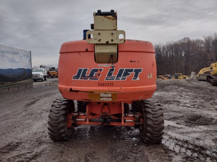 8-jlg-600s-image-2