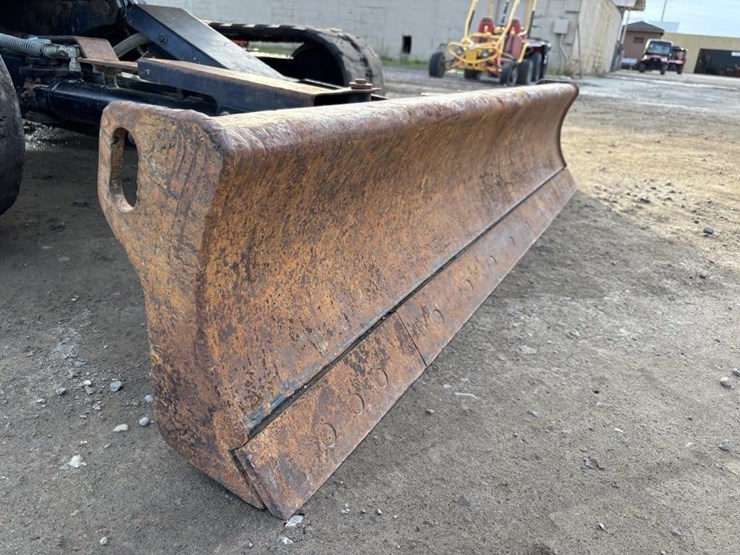 2022-caterpillar-303.5-image-10