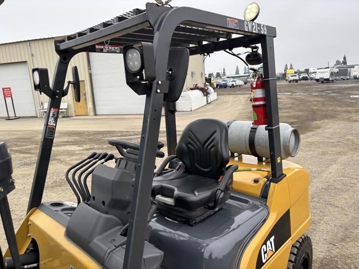 2021-caterpillar-gp30n-image-18