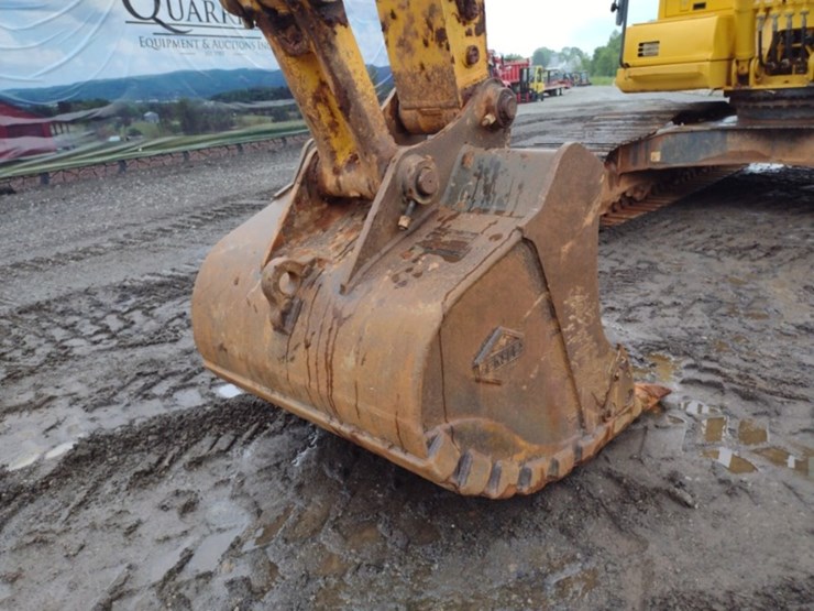 komatsu-pc240-lc-11-image-17