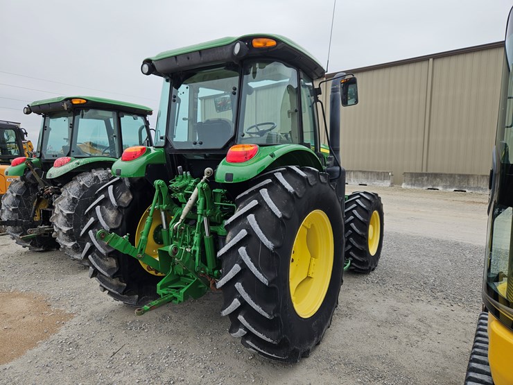 2017-john-deere-6120e-image-16