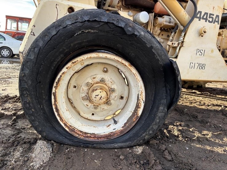 1975-ford-445a-image-22