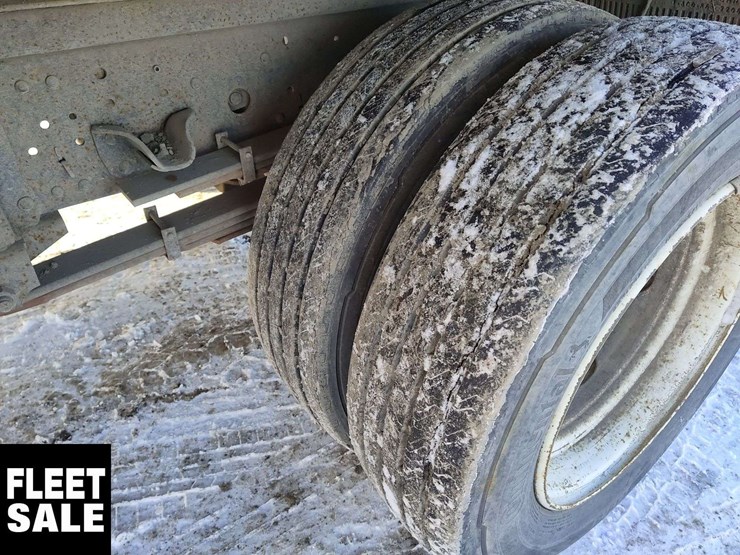 2007-gmc-w5500-image-9