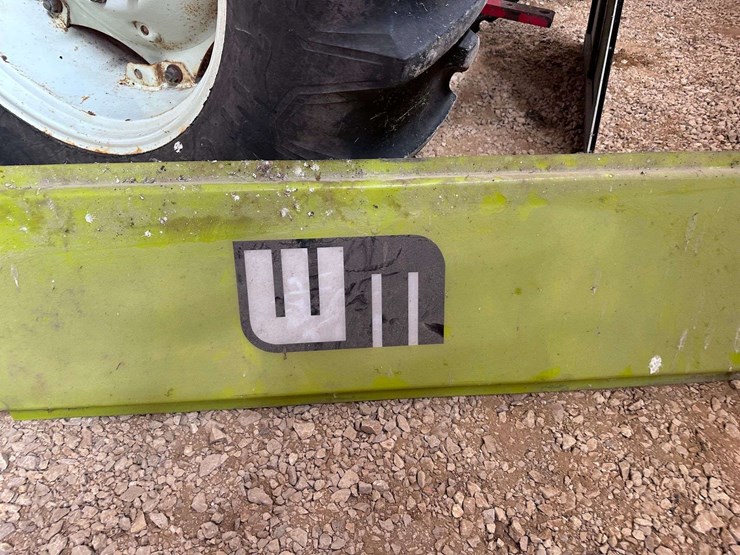 white-machinery-bubble-panel-image-5