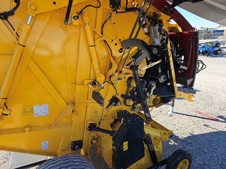 2022-new-holland-450-image-12