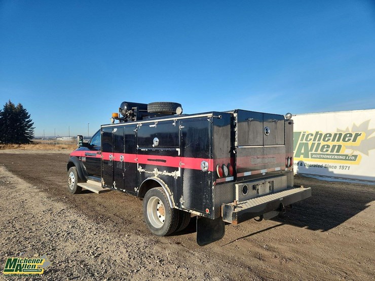 2014-ram-5500-slt-image-3