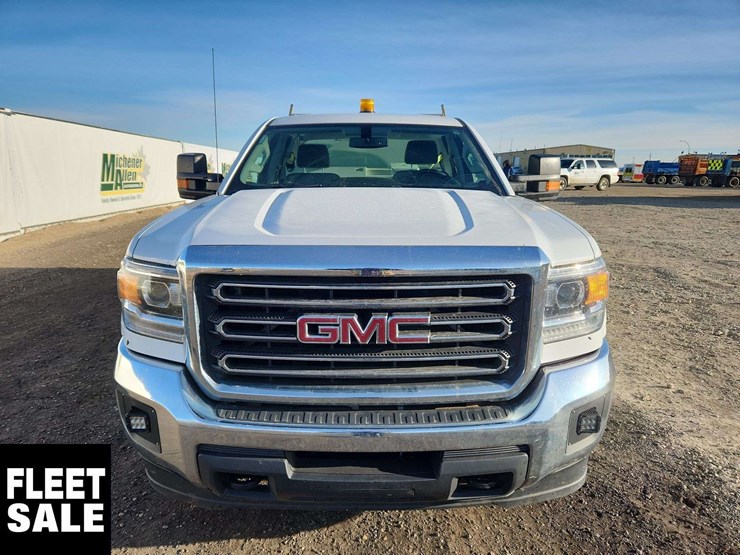 2018-gmc-sierra-2500hd-image-21